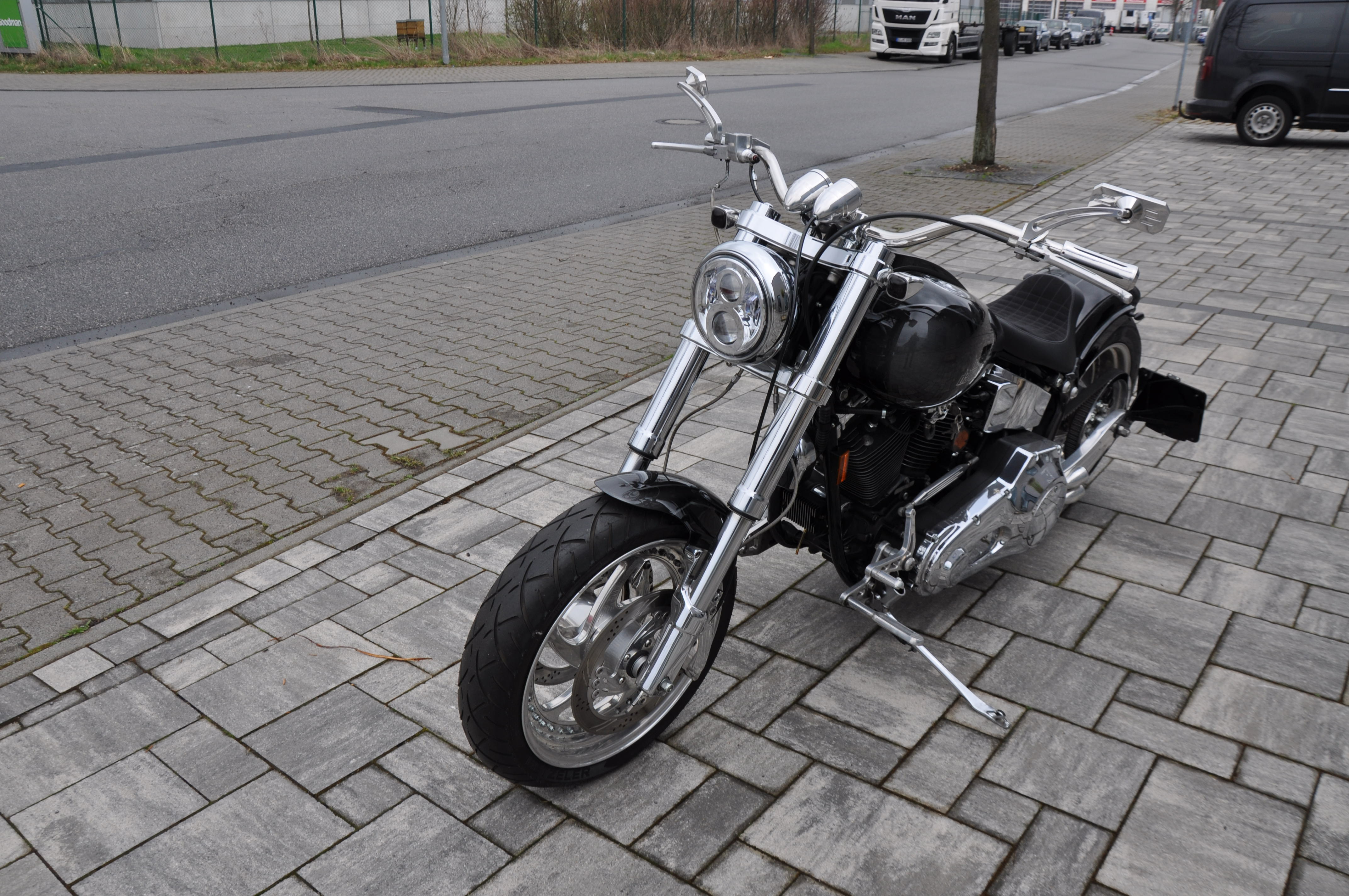 ´95 HD FXST Softail evo 240er Umbau mit edlen Teilen  Finanzierung ab 300,- eur möglich 