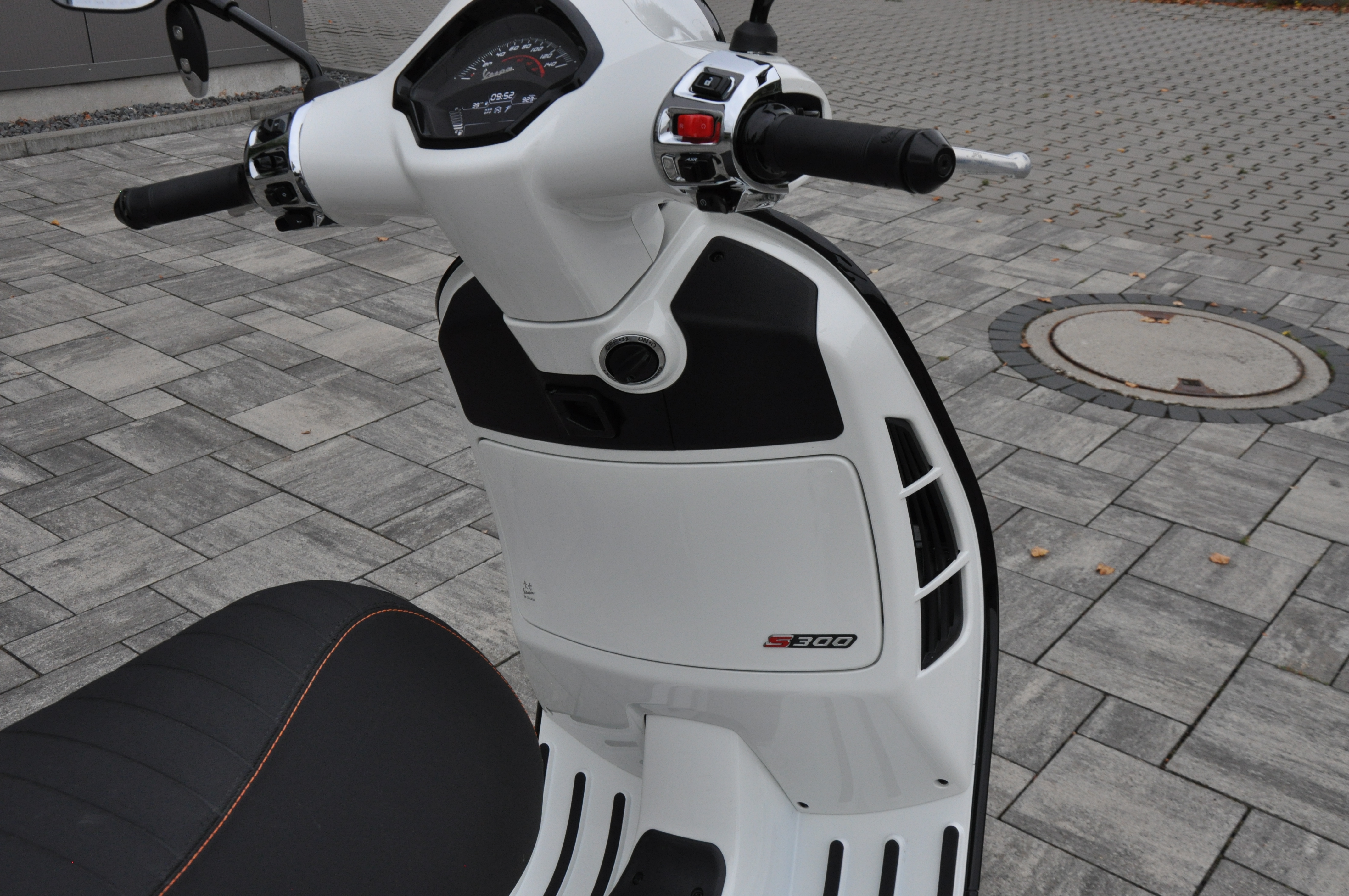 2023 VESPA GTS 300 S AB Bj 2023 erst 923 km 