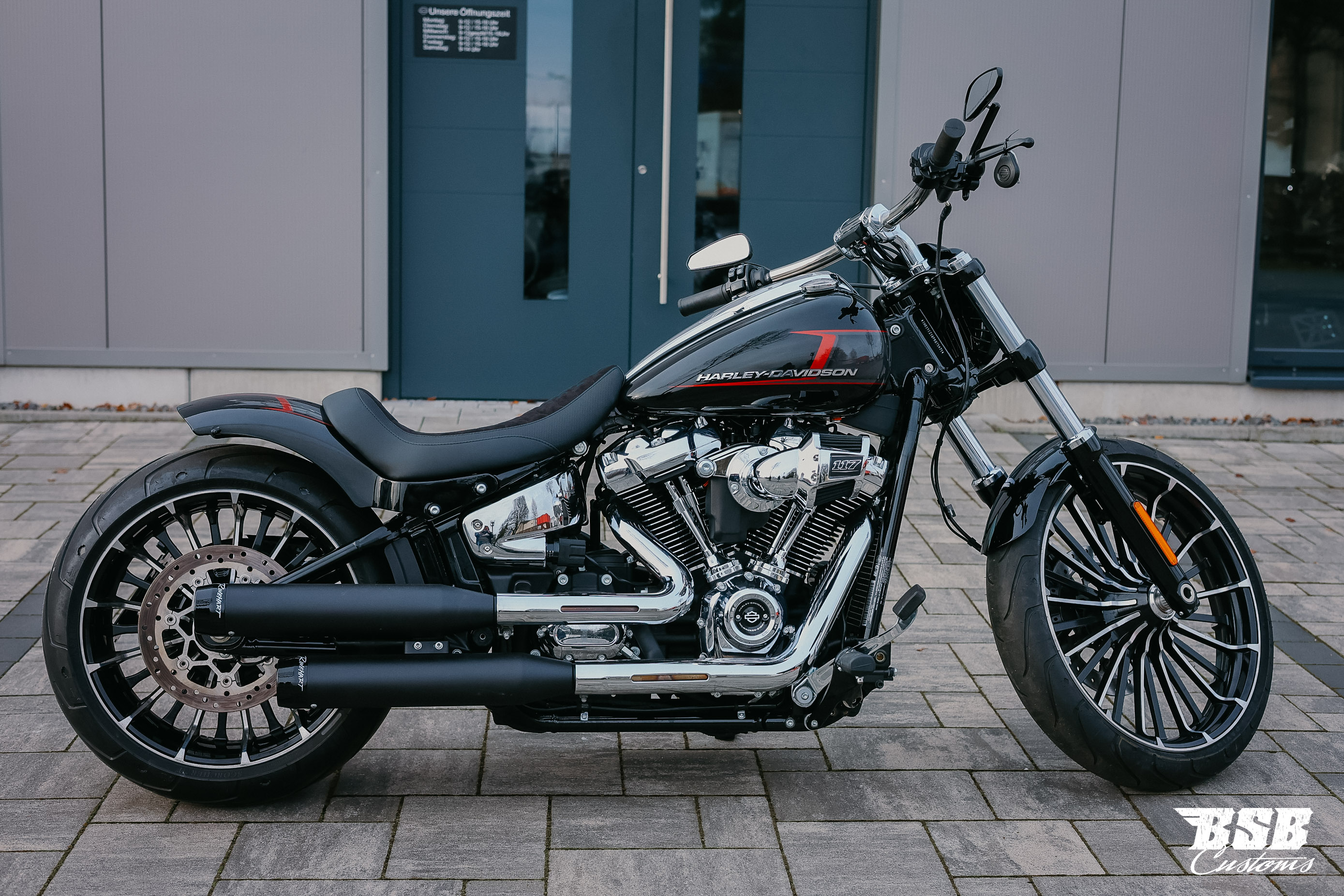 2023 Harley Davidosn FXBR BREAKOUT 117 CUI ABS, mit edlem Umbau + RICK`S FENDER  + 12 Monate Garantie // ab 350 EUR finanzieren*