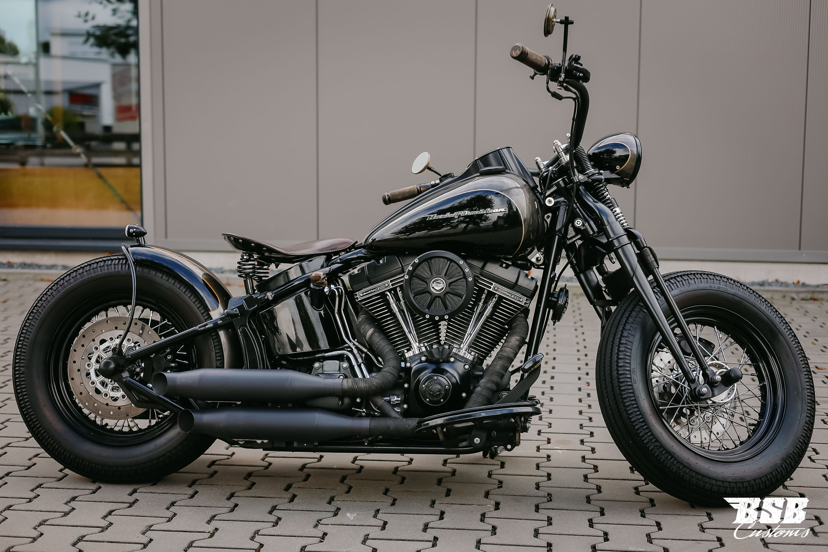 2008 Harley davidson FXSTSSE2 CVO Springer Bobber mit vielen Extras wie Kess Tech Anlage .. Finanzierung möglich 