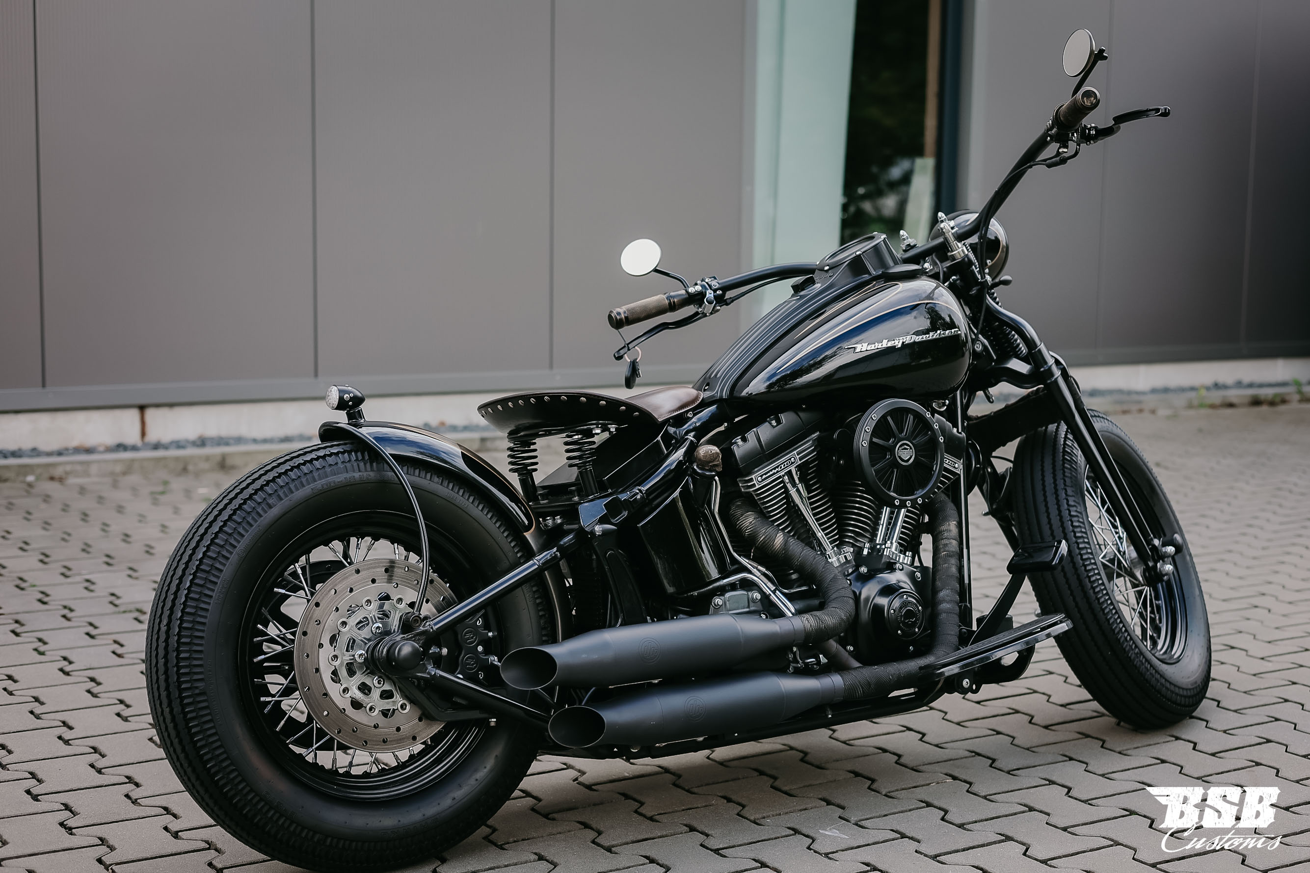 2008 Harley davidson FXSTSSE2 CVO Springer Bobber mit vielen Extras wie Kess Tech Anlage .. Finanzierung möglich 