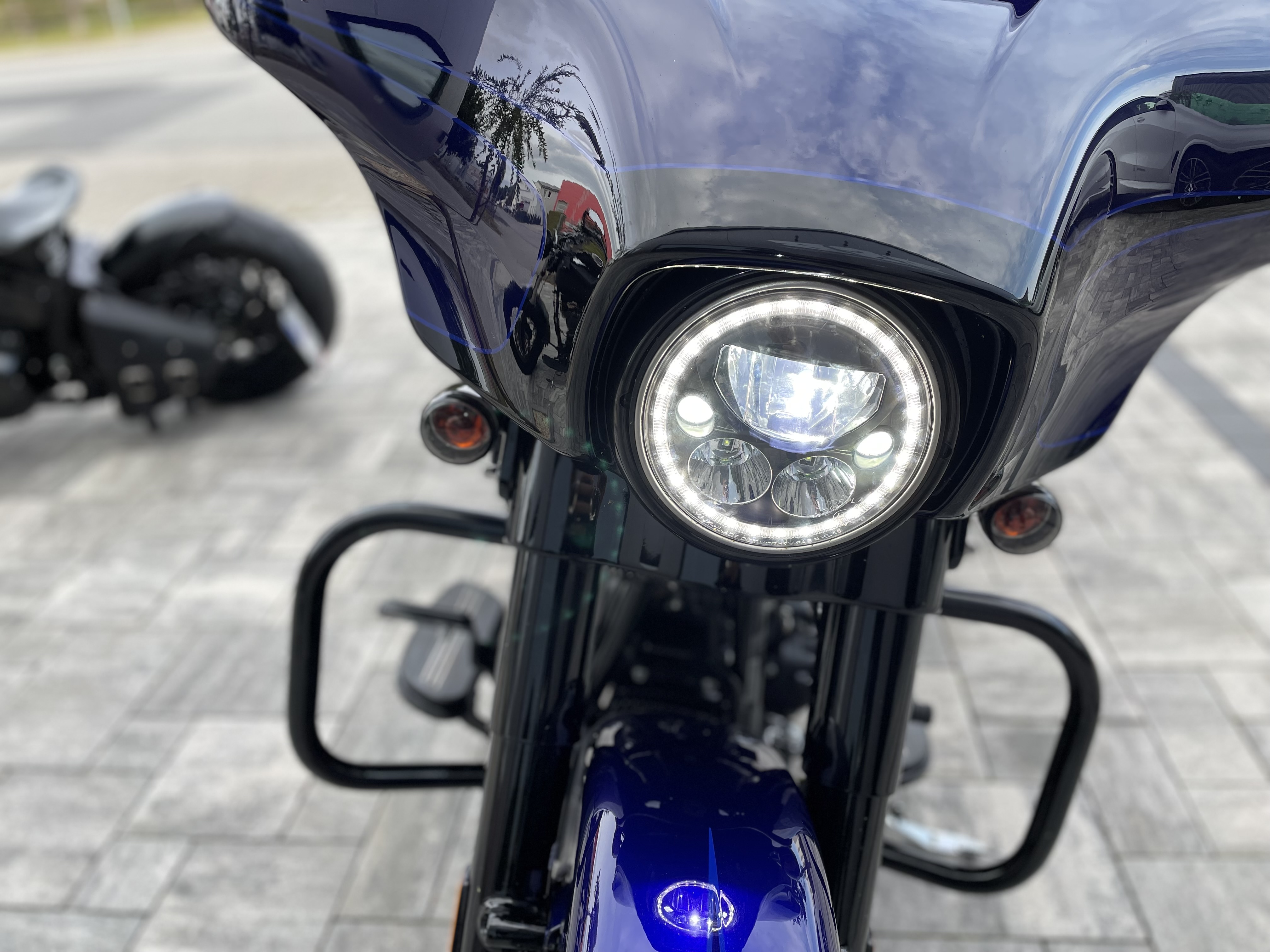 BSB Customs LED Scheinwerfer  Parts for Harley-Davidson®