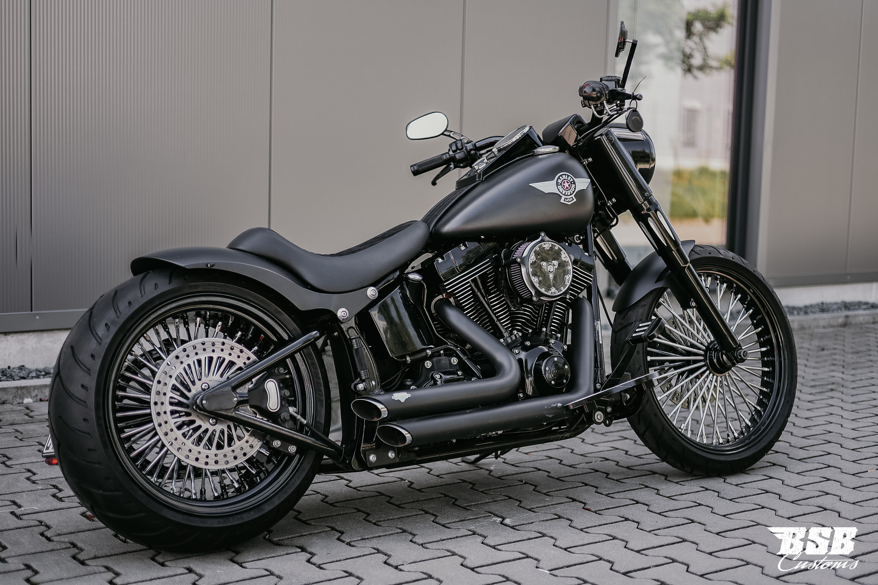 2009 Harley Davidson FLSTN Softail Deluxe  mit 240er Umbau Top Zustand Finanzierung möglich   