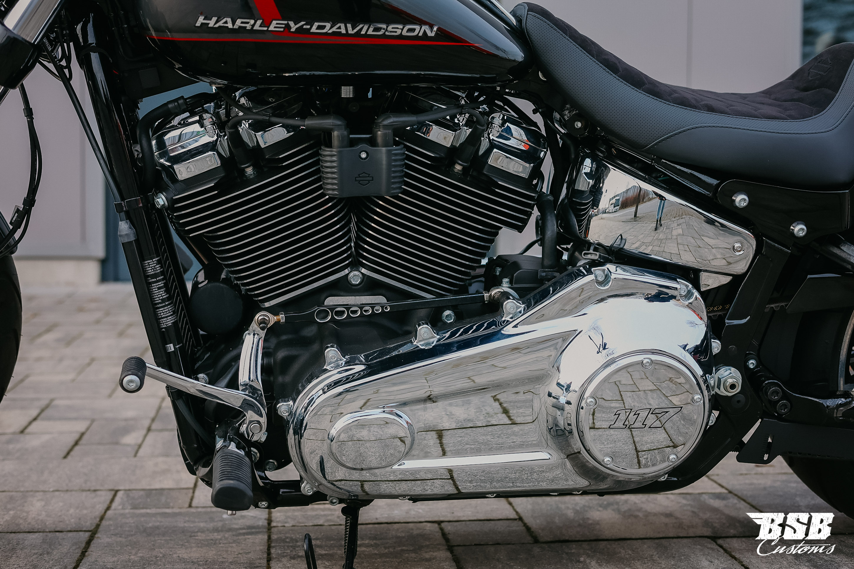 2023 Harley Davidosn FXBR BREAKOUT 117 CUI ABS, mit edlem Umbau + RICK`S FENDER  + 12 Monate Garantie // ab 350 EUR finanzieren*