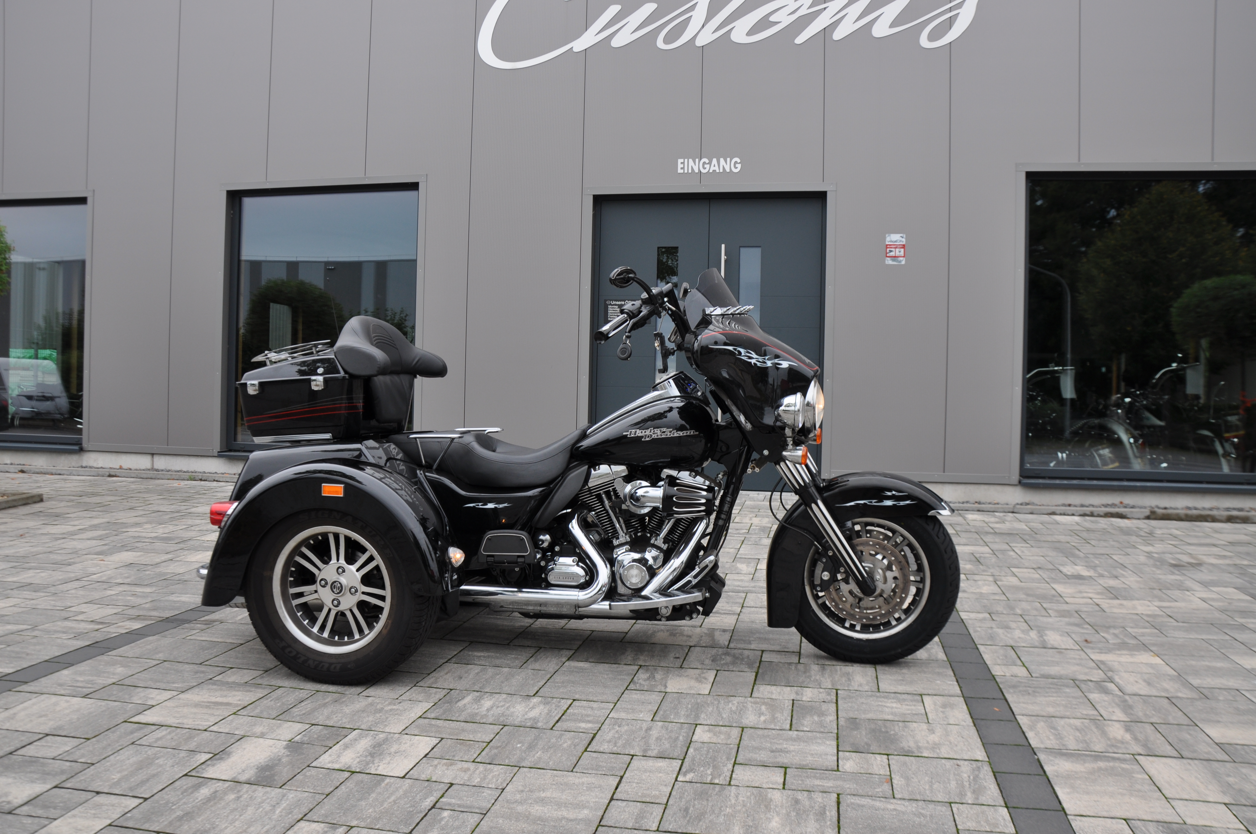 2012 Harley Davidson TRI-GLIDE Street GLIDE sehr viele Extras erst ca 4900 km Fanzierung möglich 