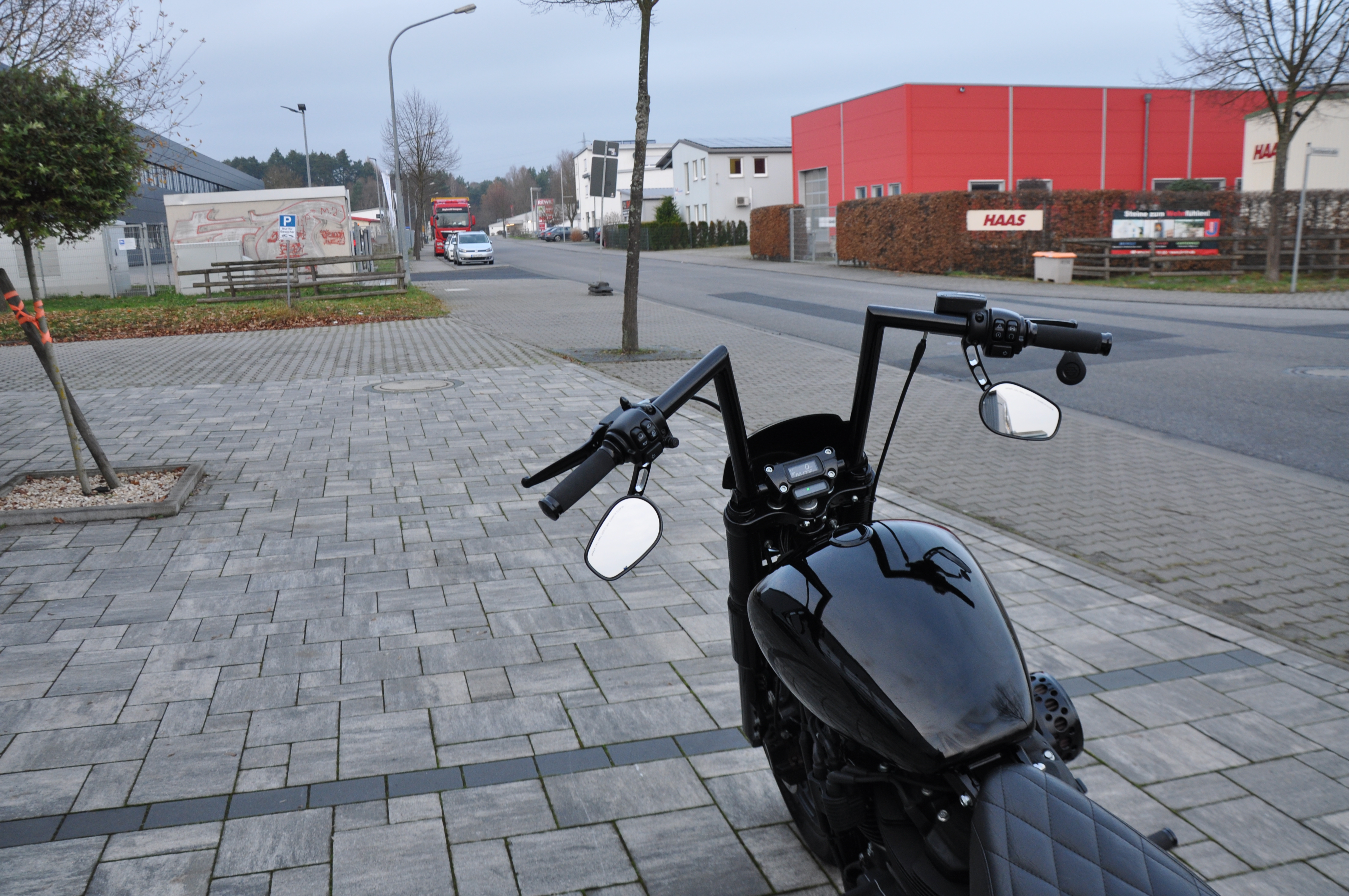 2022 FXST Softail Standart + Jekill & Hyde Anlage + V-Team Krümmer 12 Monate Garantie // ab 350 EUR finanzieren* 