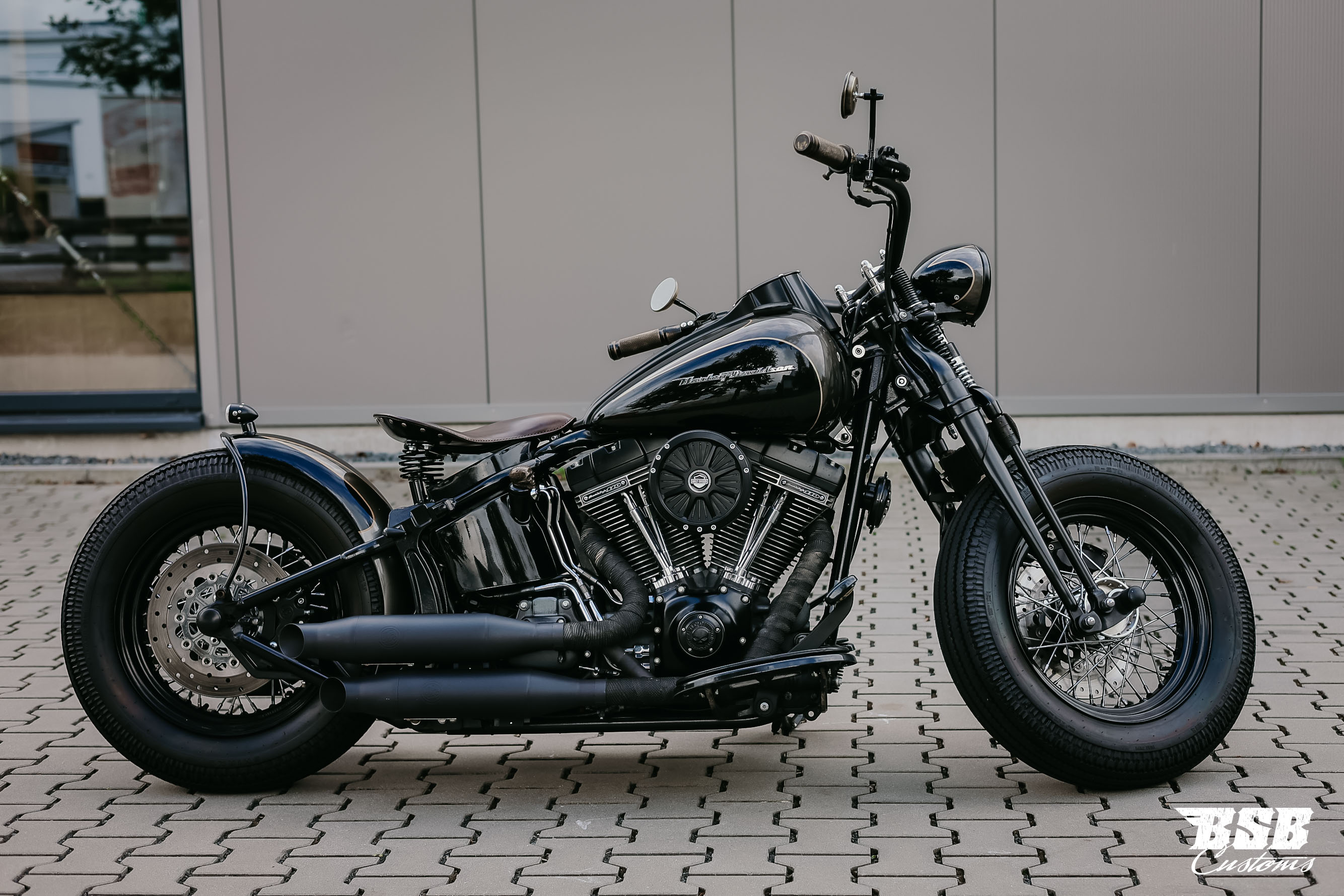 2008 Harley davidson FXSTSSE2 CVO Springer Bobber mit vielen Extras wie Kess Tech Anlage .. Finanzierung möglich 