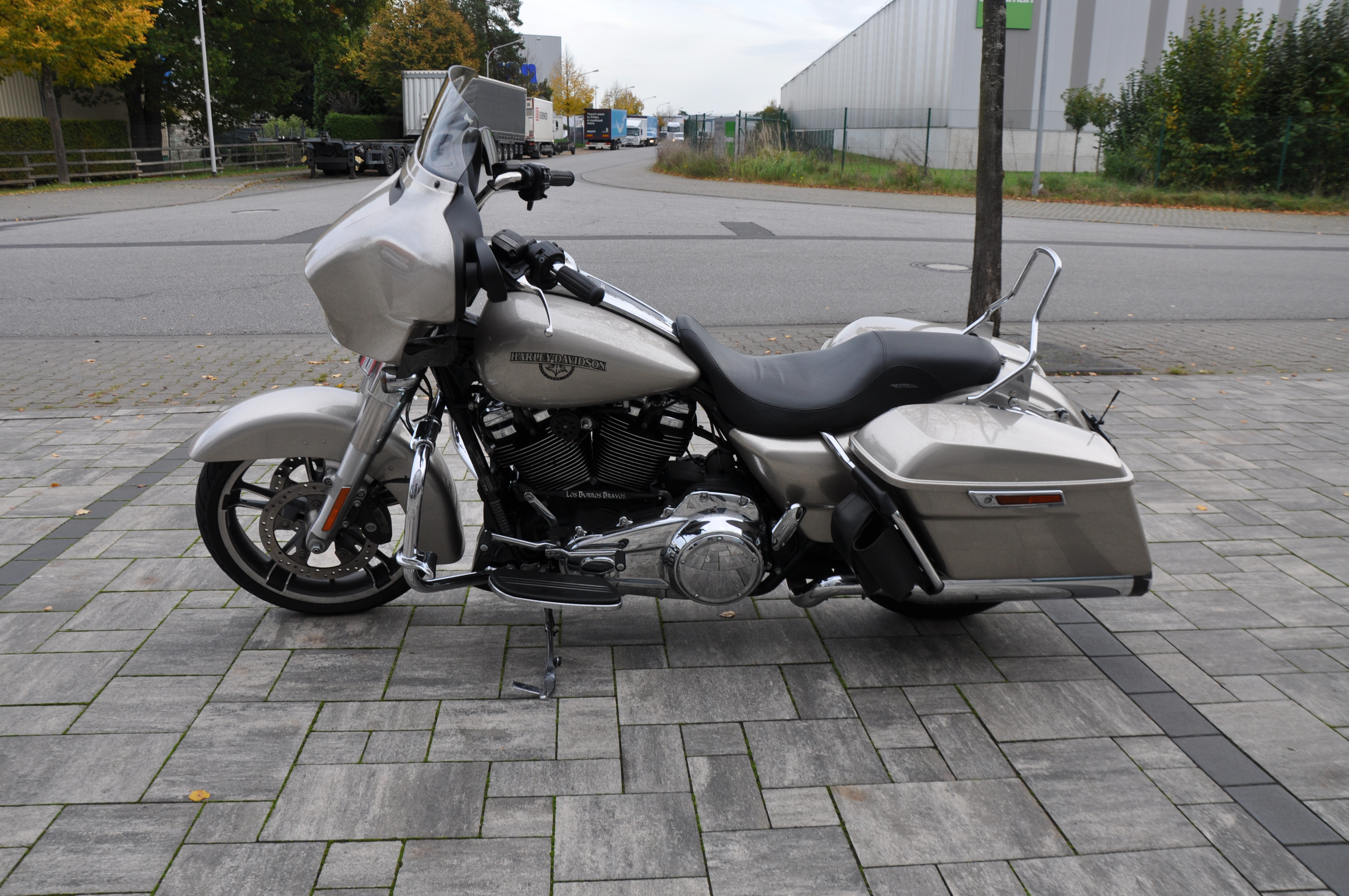 2018 Harley Davidson FLHX Street Glide 5HD1 Sonder Lackierung Zop Zustand ... Finanzierung möglich 