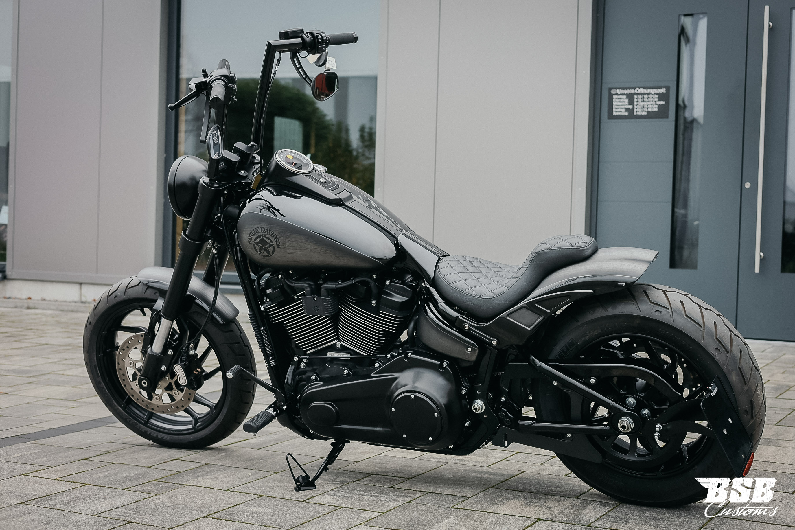 2022 Harley Davidson FLSB SPORT GLIDE  5HD1  ABS erst 460 km  Jekill & Hyde Anlage mit kurzem Krümmer 