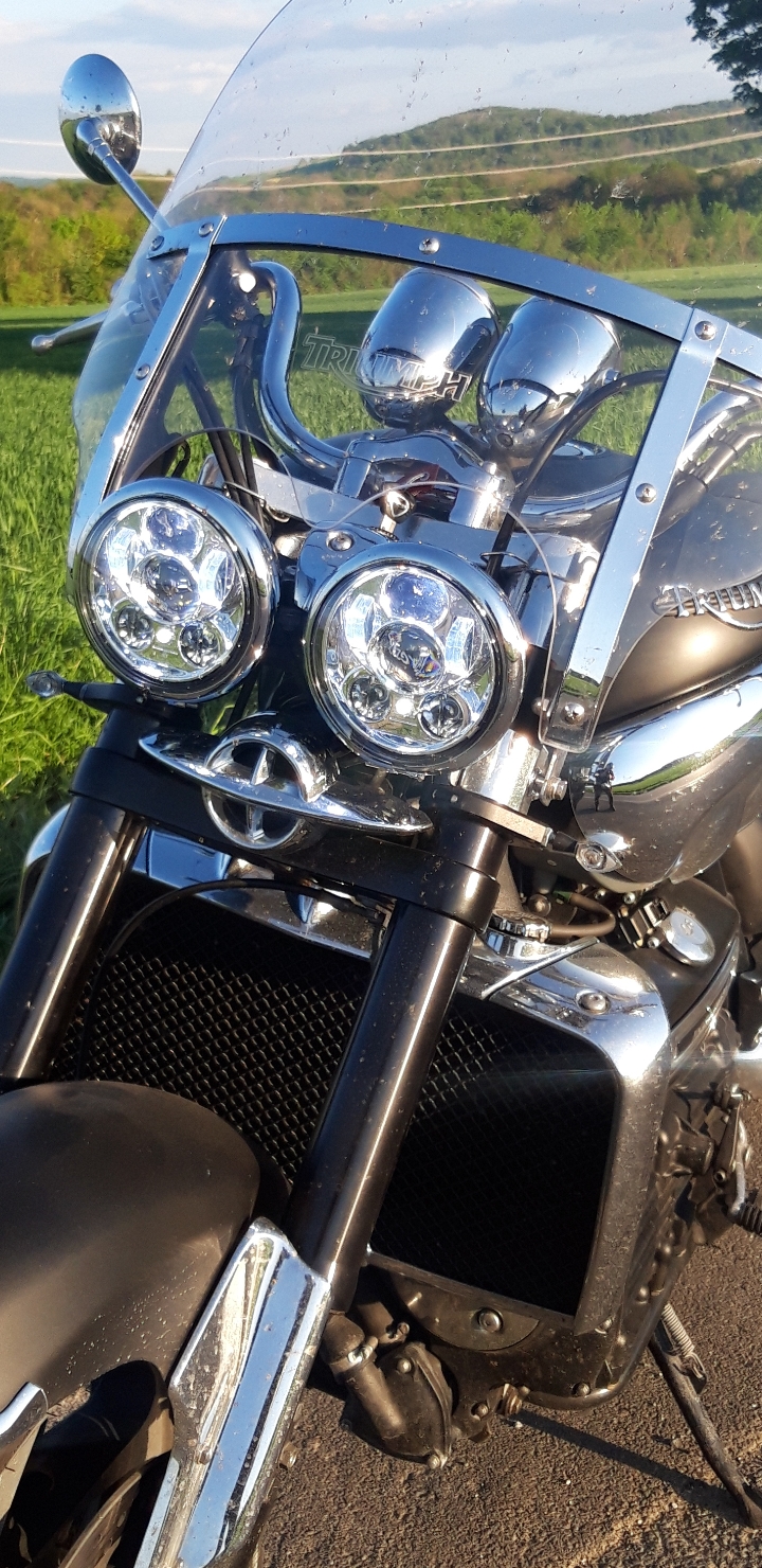 LED Scheinwerfer 5 3/4"  SCHWARZ mit Standlicht CE-Zulassung 5,75" Triumph Rocket III,Speed Triple , Thunderbird.....