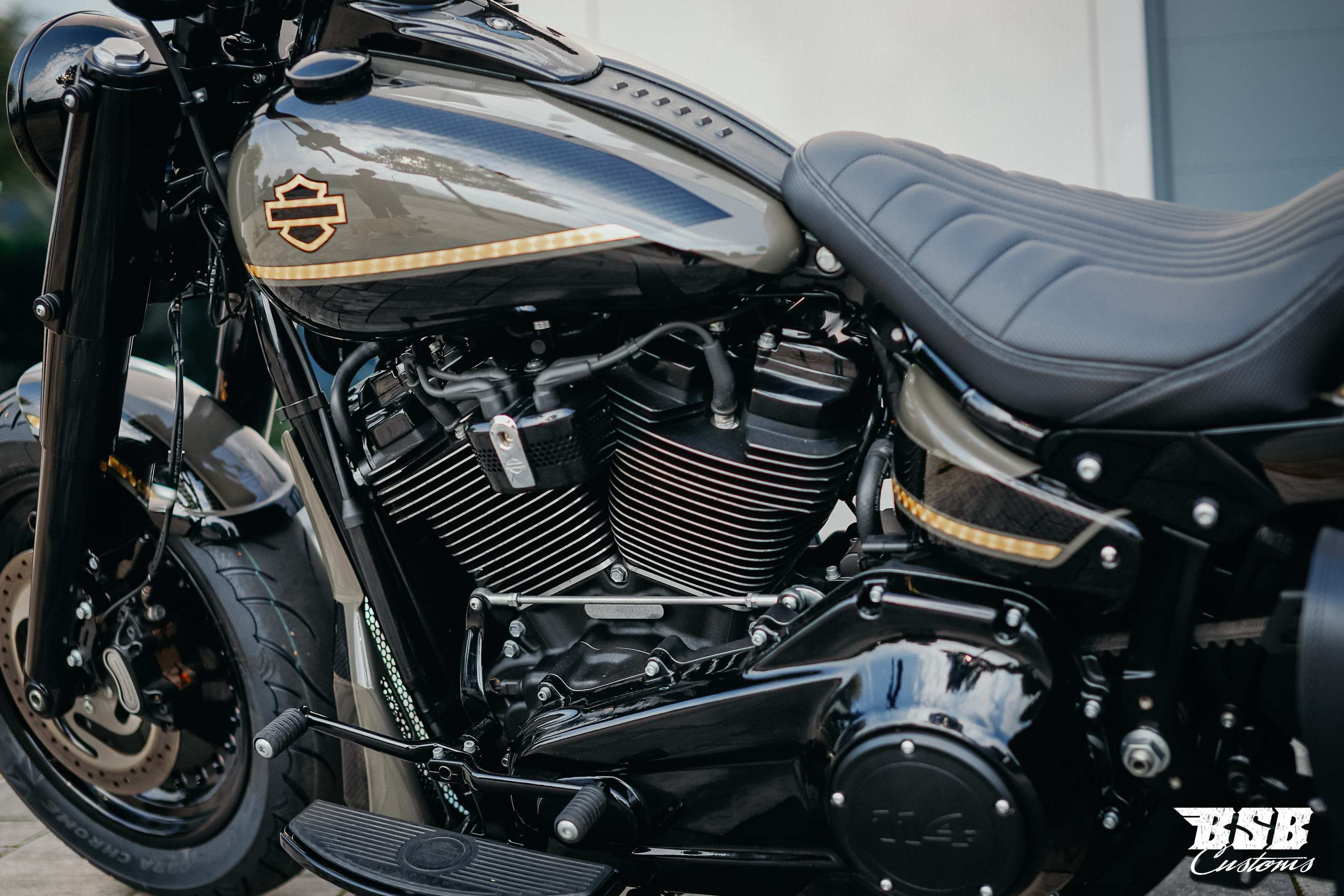 2018 Harley Davidson HERITAGE 114 CUI ///  JEKILL Anlage / Mega Airbrush Lackierung / Garantie + Finanzierung 