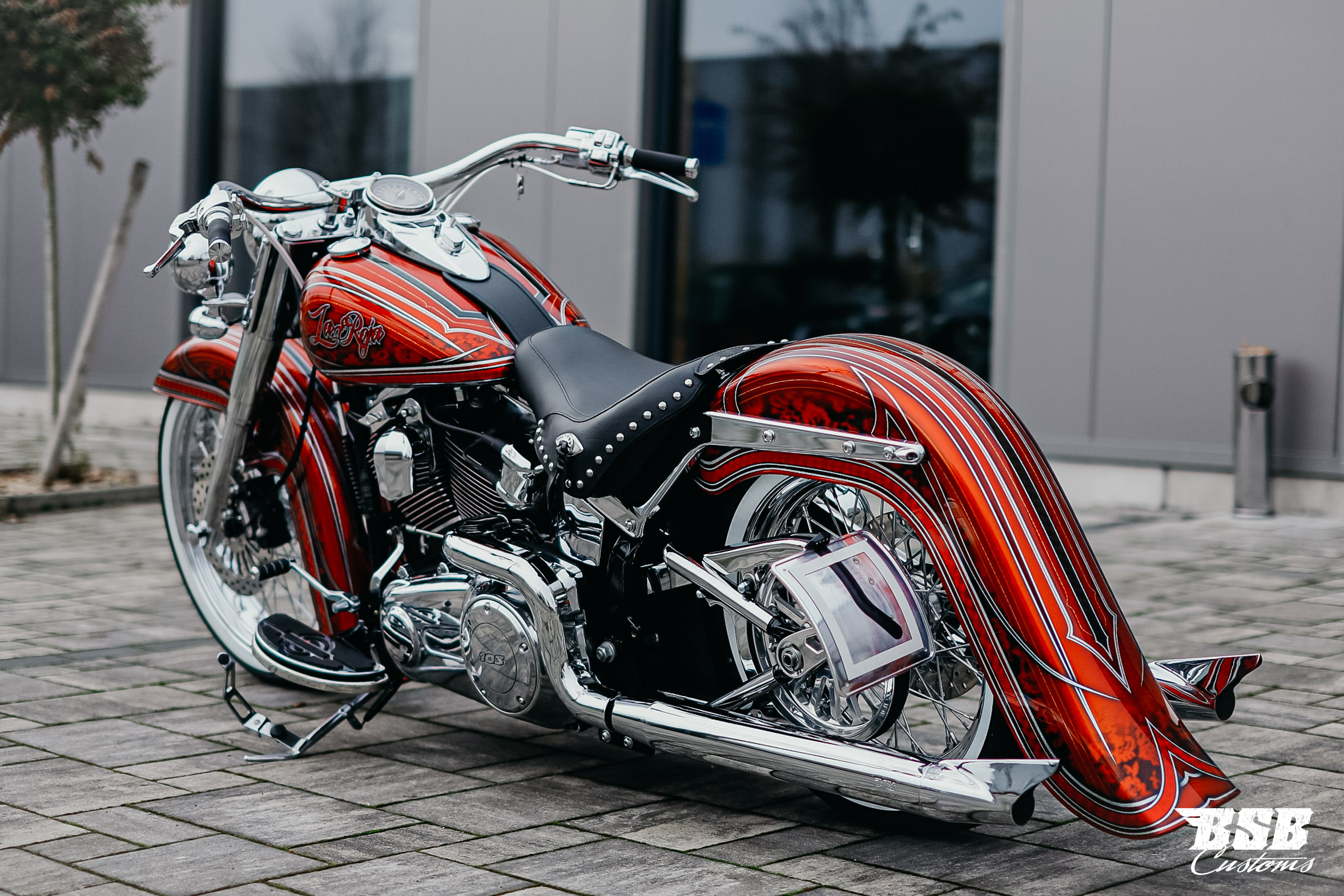 Bullet Smooth LED 3-in-1 Fender Strut Rücklicht / Blinker für Harley Softail Big Twins und Evo CHROME 