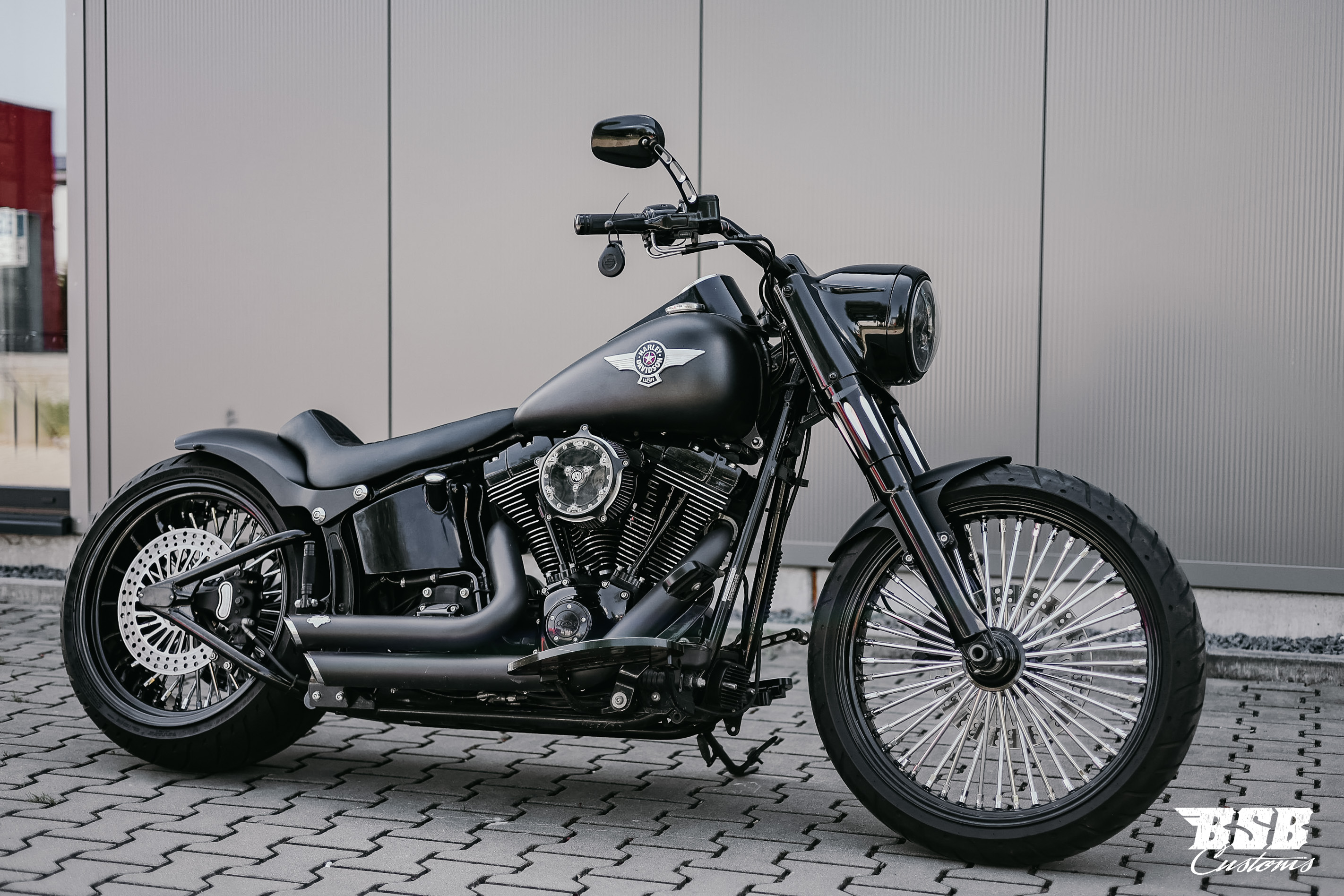 2009 Harley Davidson FLSTN Softail Deluxe  mit 240er Umbau Top Zustand Finanzierung möglich   